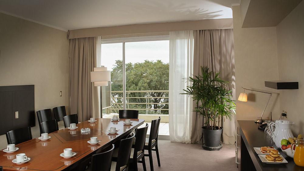 하워드 존슨 플라자 리조트 앤 카지노 마요라즈고 파라나 외부 사진 A suite at the InterContinental